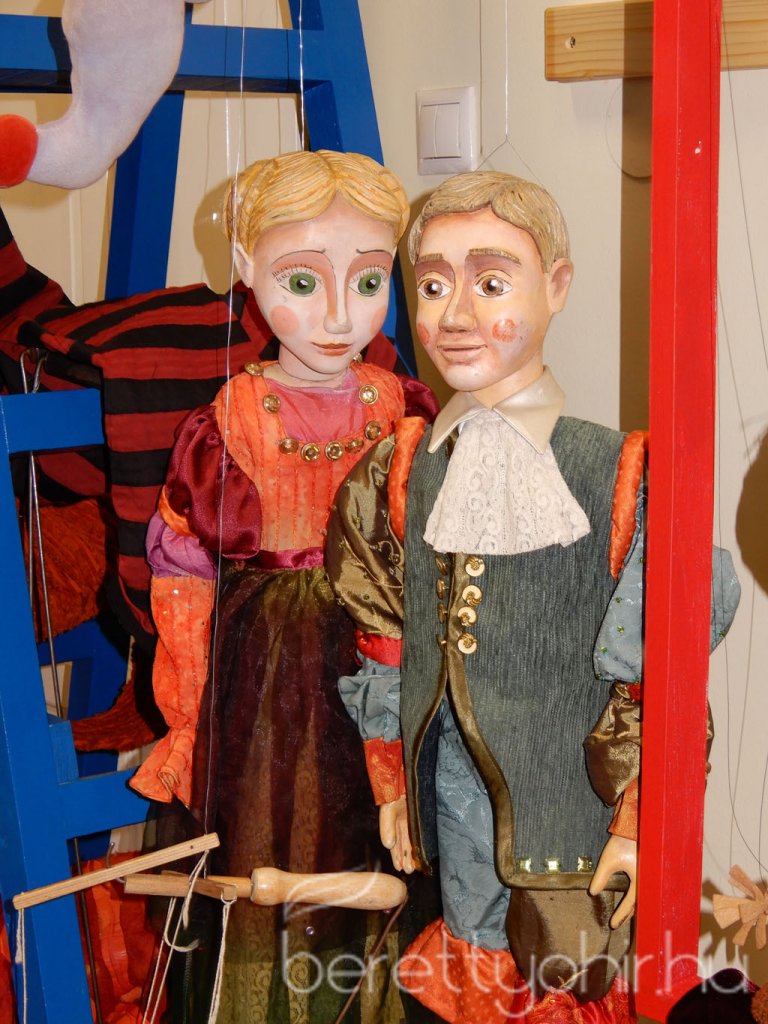 Bábkiállítás a Bodorkában 30